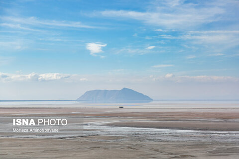 بازگشت خشکی به دریاچه ارومیه