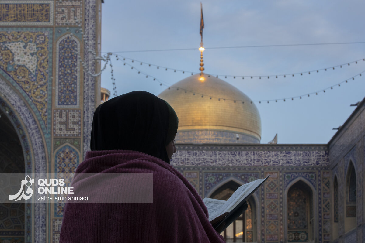 وایستا دنیا من می‌خوام پیاده شم...