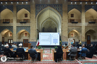 نخستین دفاع رساله دکترای شیمی در دارالقرآن حرم مطهر امام رضا(ع) برگزار شد /دانش در سایه زیارت