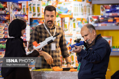 عکس روز | در حاشیه جشنواره ملی اسباب بازی - تهران