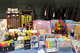 توزیع ۷ هزار بسته نوشت‌افزار به ارزش ۷۰ میلیارد ریال میان دانش‌آموزان دهک‌های ۱ تا ۳