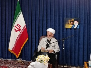 نماینده ولی فقیه در استان مرکزی: دشمن در پی شکستن هیمنه ملت ایران است