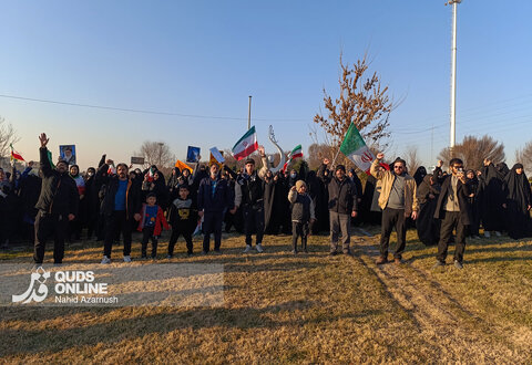 گزارش تصویری | «این پرچم هرگز به زمین نخواهد افتاد»