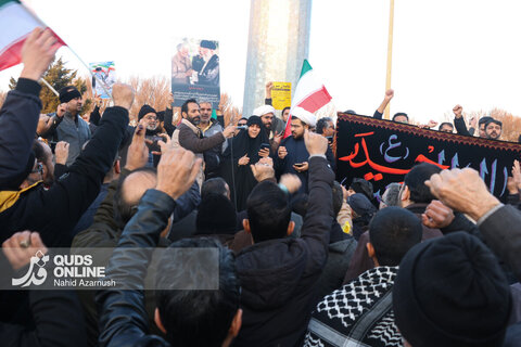 گزارش تصویری | اجتماع مردم مشهد با عنوان «این پرچم هرگز به زمین نخواهد افتاد»