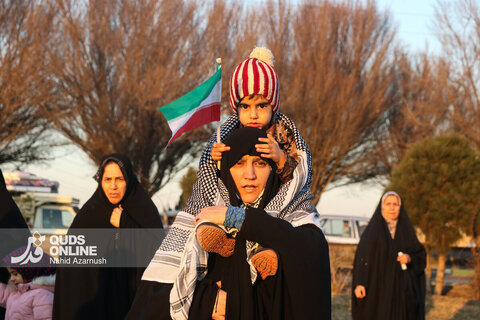 گزارش تصویری | اجتماع مردم مشهد با عنوان «این پرچم هرگز به زمین نخواهد افتاد»
