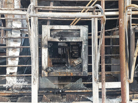 تصاویری از تخریب اموال عمومی در پی نا آرامی‌ها در تهران