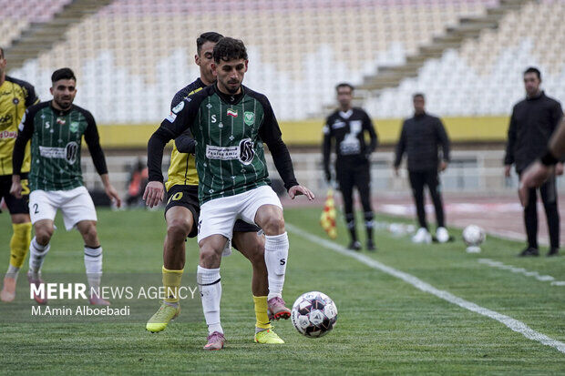پرسپولیس منتظر پیشنهاد خیبر برای جذب هافبک جوان