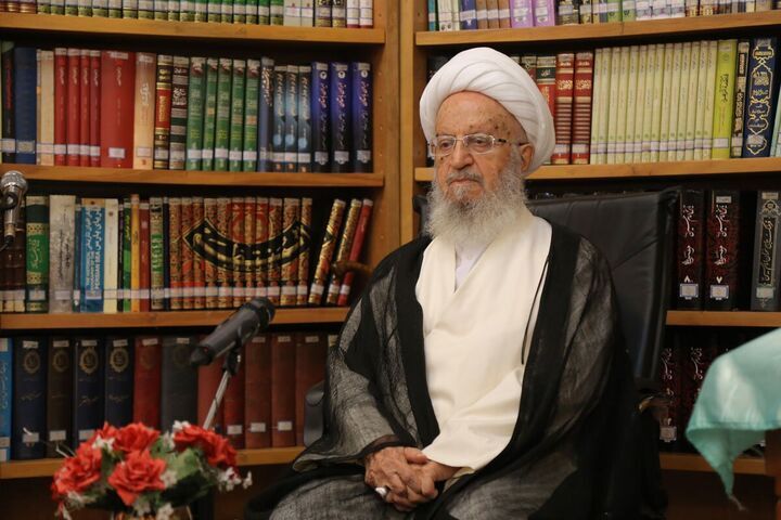 آیت‌الله العظمی مکارم شیرازی: مسئولان نسبت به مطالبات مردم گوش شنواتری داشته باشند
