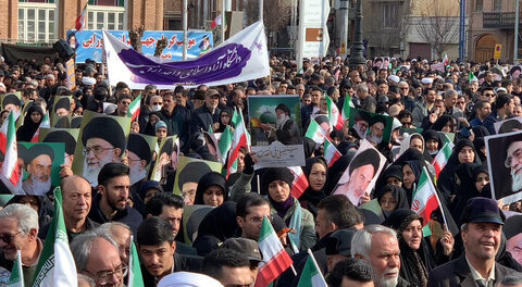 آغاز تجمع باشکوه مردم ارومیه در محکومیت اقدامات اغتشاشگران