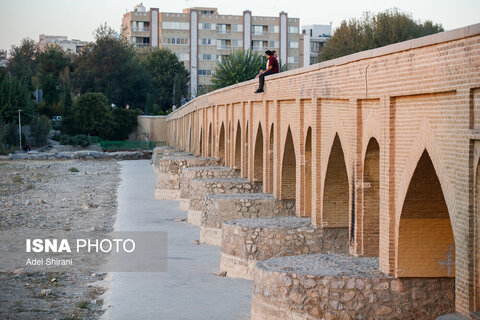 تخریب تاریخ اصفهان در سایه خشکیدگی زاینده‌رود