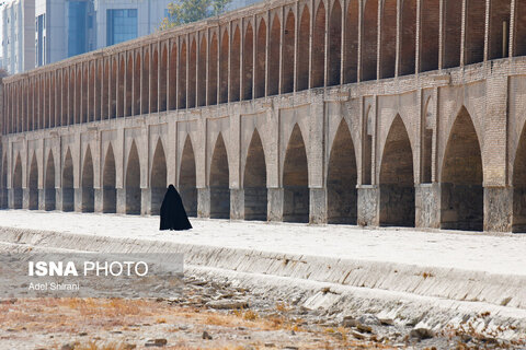 تخریب تاریخ اصفهان در سایه خشکیدگی زاینده‌رود