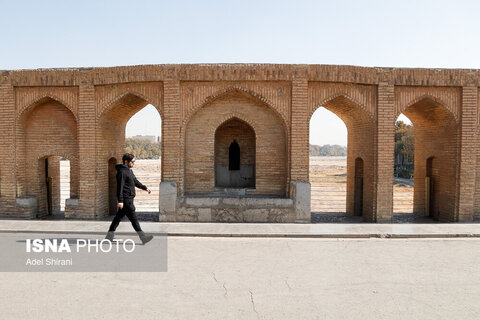 تخریب تاریخ اصفهان در سایه خشکیدگی زاینده‌رود