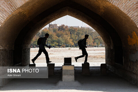 تخریب تاریخ اصفهان در سایه خشکیدگی زاینده‌رود