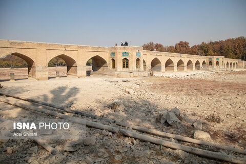 تخریب تاریخ اصفهان در سایه خشکیدگی زاینده‌رود