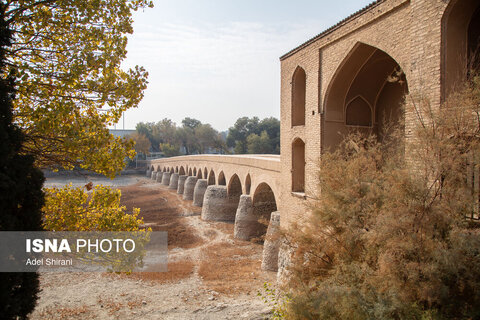 تخریب تاریخ اصفهان در سایه خشکیدگی زاینده‌رود