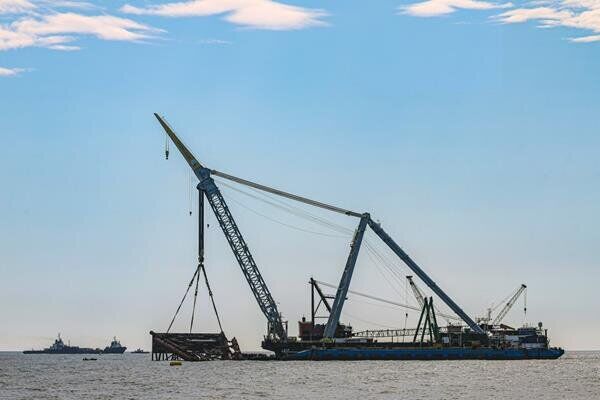 نصب دومین جکت فاز ۱۱ پارس جنوبی