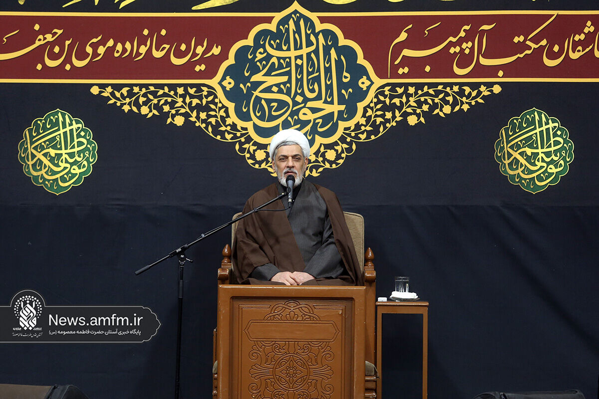 اقدامات امام کاظم(ع) در فقر زدایی الگویی مناسب برای مسئولین است