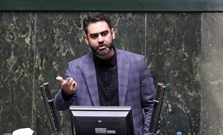 ثابتی: وزیر اطلاعات درباره تاخیر در مسدودسازی اینترنت توضیح دهد