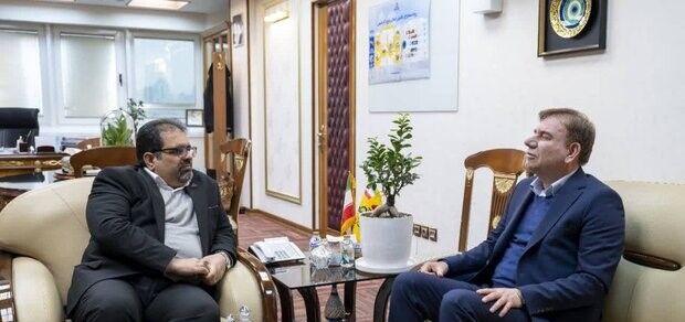 نیروهای بومی استخدام صنایع گازی استان شوند