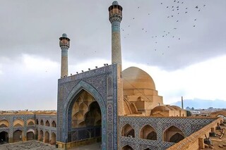 خطر فروریزش گنبد نظام‌الملک در اثر وقوع نشست مسجد جامع اصفهان