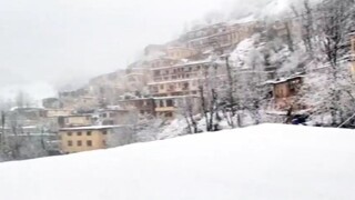 بارش برف ۷۰ سانتی در اشکور رحیم آباد راه ۵۰ روستا را مسدود کرد