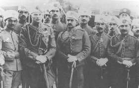 چرا قزاق ها وابسته و ژاندارم ها ملی‌گرا بودند؟