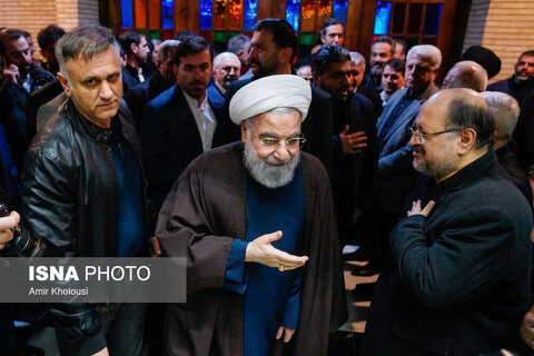 حضور جمعی از سیاسیون در مراسم یادبود درگذشت مادر محمد شریعتمداری