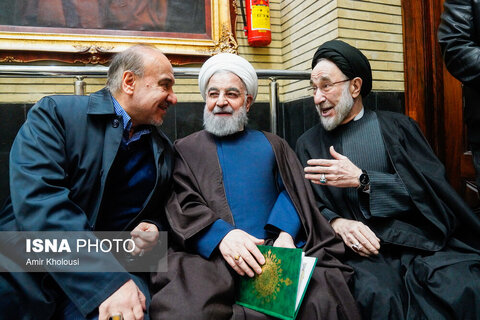 حضور جمعی از سیاسیون در مراسم یادبود درگذشت مادر محمد شریعتمداری