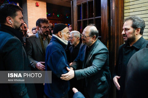 حضور جمعی از سیاسیون در مراسم یادبود درگذشت مادر محمد شریعتمداری