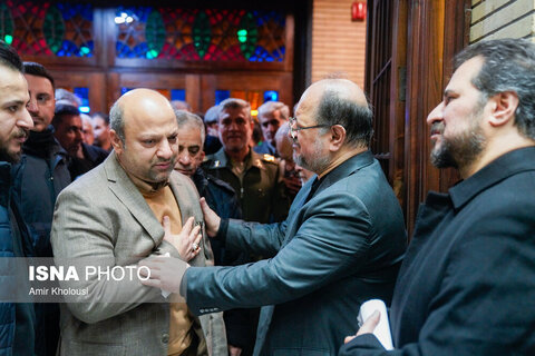 حضور جمعی از سیاسیون در مراسم یادبود درگذشت مادر محمد شریعتمداری