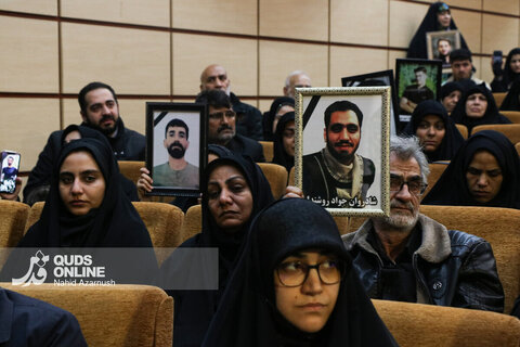گزارش تصویری |گردهمایی خانواده شهدای فتنه آمریکایی_صهیونی در حرم مطهر رضوی