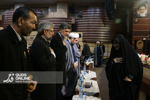 گزارش تصویری |گردهمایی خانواده شهدای فتنه آمریکایی_صهیونی در حرم مطهر رضوی