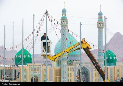 چراغانی مسجد مقدس جمکران در آستانه ماه شعبان