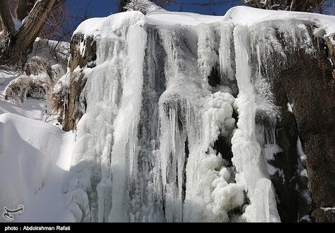 یخ زدن آبشار گنجنامه همدان