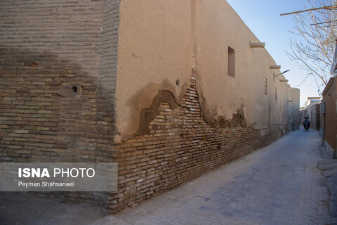 تصاویری از پدیده فرونشست در مسجد جامع اصفهان