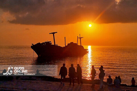 غروب کشتی یونانی کیش