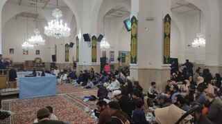 ۲۰۰ طلبه انگلیسی‌زبان حوزه علمیه قم از فیض زیارت امام مهربانی‌ها بهره‌مند شد