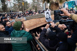 مراسم تشییع پیکر «رضا رویگری»