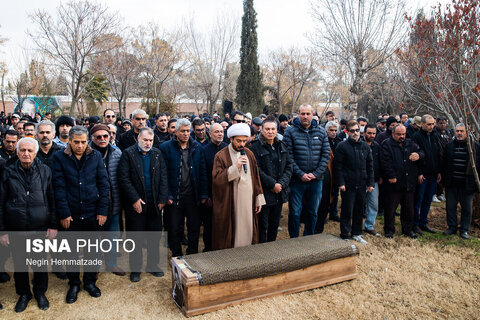 مراسم تشییع پیکر «رضا رویگری»