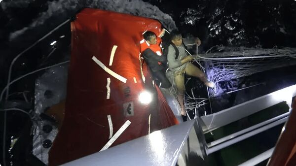 واژگونی کشتی باری در دریای چین جنوبی با ۲ کشته و ۴ مفقودی