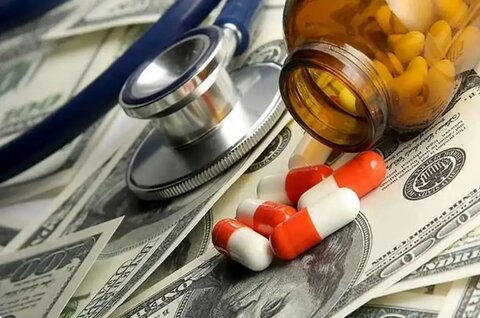 ارز دارو همچنان ۲۸۵۰۰ تومانی است /  دولت فعلاً سیاست ارزی را تغییر نمی‌دهد
