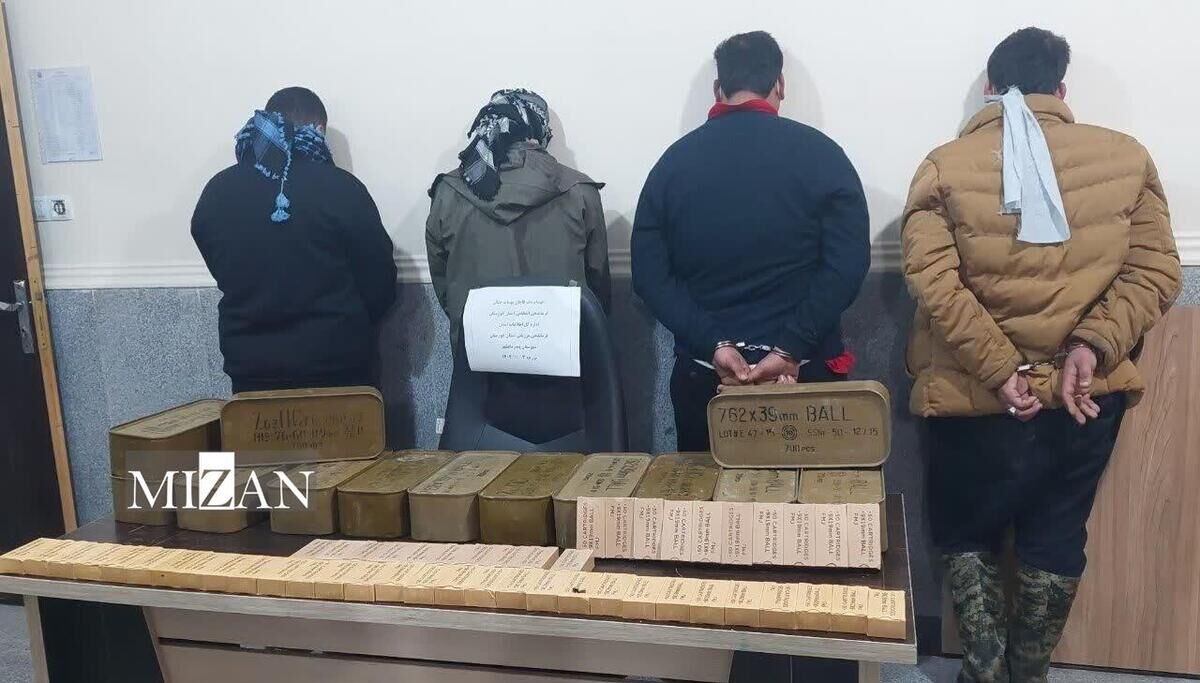 انهدام شبکه قاچاق بین‌المللی سلاح و مهمات جنگی در بندر امام خمینی