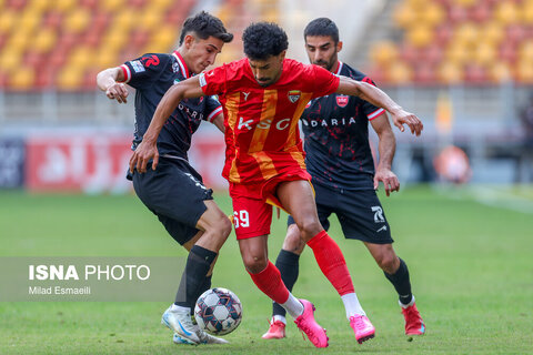هفته هجدهم لیگ برتر فوتبال ایران؛ فولاد خوزستان - پرسپولیس