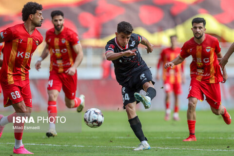 هفته هجدهم لیگ برتر فوتبال ایران؛ فولاد خوزستان - پرسپولیس