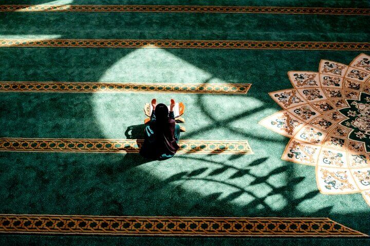 آینه توحید؛ پیوند حیرت‌انگیز میان «رجا» و «خوف» در مناجات شعبانیه