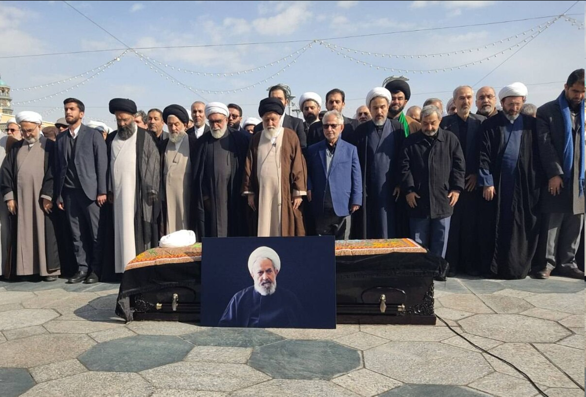 تشییع وتدفین پیکر آیت الله «عبدخدایی» در حرم مطهررضوی