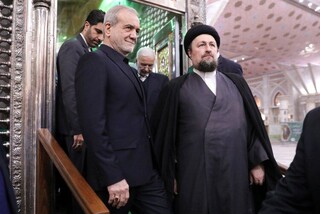 در آستانه سالروز پیروزی انقلاب اسلامی؛ تجدید میثاق رئیس‌جمهور و اعضای دولت با آرمان‌های امام راحل