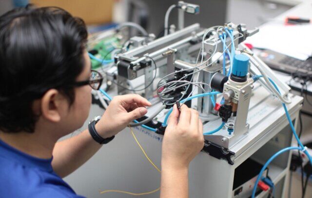 تمایل به مهارت‌آموزی در دبیرستان‌ها به سرعت در حال افزایش است