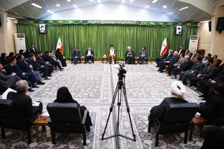 آیت‌الله علم‌الهدی:دریافت وام ازدواج ، مشکل جدی پیش پای جوانان است / اجرای طرح جوانی جمعیت با مشارکت جریان‌ های مردمی