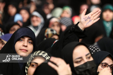 دیدار اقشار مردم با رهبر انقلاب به مناسبت چهل‌وهفتمین سالگرد پیروزی انقلاب اسلامی